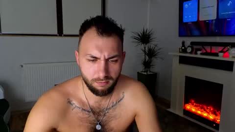 Snapshot of jamienoxus chatting on 11/21/25, 06:01 Robbie online show from 11/21/25, 06:01