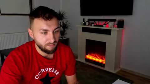 Snapshot of jamienoxus chatting on 11/22/25, 06:56 Robbie online show from 11/22/25, 06:56