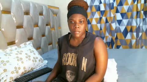 jamiethemermaid online show from 10/18/25, 07:14