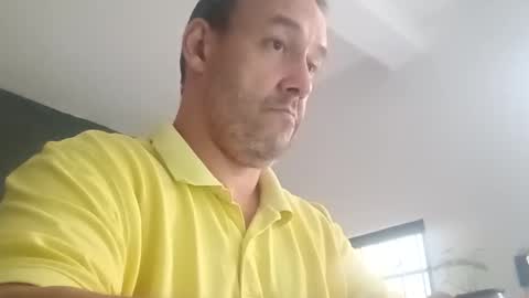 Snapshot of jamiropapi chatting on 01/06/25, 03:19 sr. Toxic online show from 01/06/25, 03:19