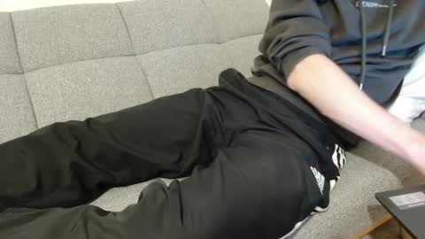 Snapshot of jan_the_man94 chatting on 10/26/25, 07:20 Jan online show from 10/26/25, 07:20