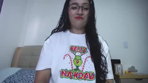 Snapshot of jandylovee chatting on 12/25/24, 09:00 Johanna online show from 12/25/24, 09:00