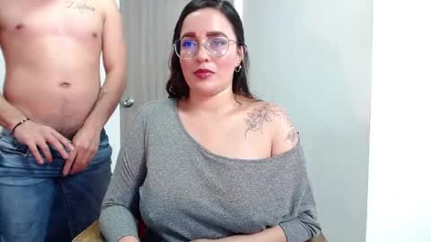 Snapshot of jane_and_paul1 chatting on 02/25/25, 09:35 online show from 02/25/25, 09:35