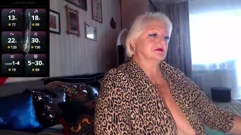 Snapshot of jane_beech chatting on 10/09/25, 10:46 JaneBeech online show from 10/09/25, 10:46