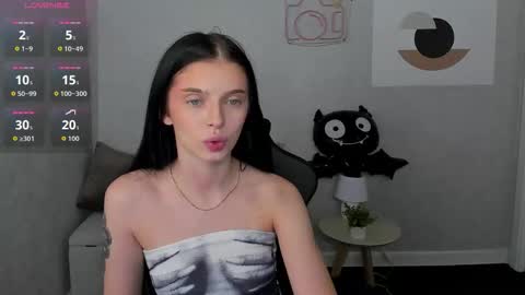 Eva online show from 10/26/25, 09:15