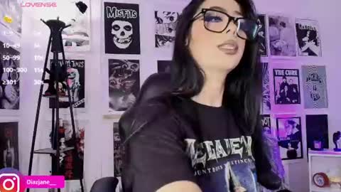 Jennifer online show from 07/08/26, 09:19