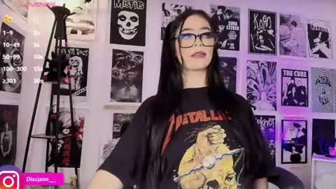 Jennifer online show from 07/16/26, 12:16