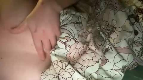 Snapshot of janedoe2000 chatting on 12/22/25, 07:49 Lydia Drake online show from 12/22/25, 07:49