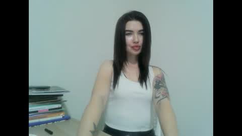 janeessa online show from 04/17/26, 10:46