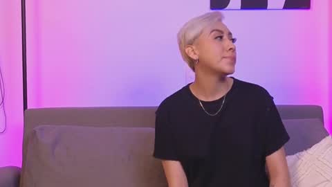 Snapshot of janehart_ chatting on 12/16/24, 05:17 Jane online show from 12/16/24, 05:17