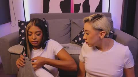 Snapshot of janehart_ chatting on 01/30/25, 01:11 Jane online show from 01/30/25, 01:11