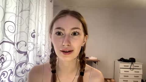 Snapshot of janenegearhart chatting on 06/04/26, 11:16 Kate online show from 06/04/26, 11:16