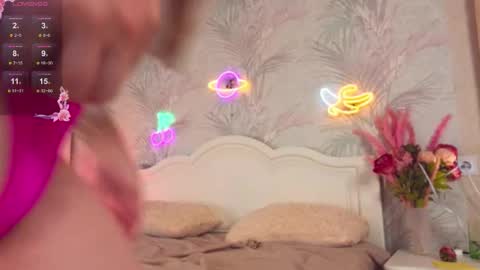 Snapshot of janepuff chatting on 09/25/25, 06:50 janepuff online show from 09/25/25, 06:50