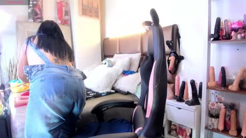 Snapshot of janette_rider_ chatting on 01/31/25, 03:20 Janette online show from 01/31/25, 03:20