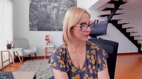 JANE TURNER MILF online show from 09/10/25, 01:44