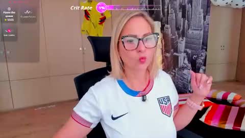 Snapshot of janeturner chatting on 06/11/26, 01:31 JANE TURNER MILF online show from 06/11/26, 01:31