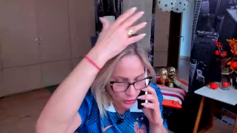 Snapshot of janeturner chatting on 06/22/26, 01:08 JANE TURNER MILF online show from 06/22/26, 01:08