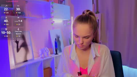 Hi Im Alice and here youll find something online show from 10/24/25, 06:21