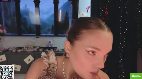 Hi Im Alice and here youll find something online show from 03/11/26, 06:08