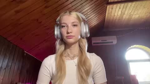 Elsa online show from 06/22/26, 08:33