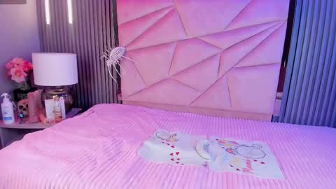 Janna Casey online show from 11/01/25, 01:40