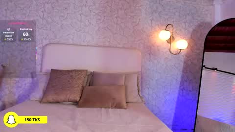 Snapshot of jannafoxx_ chatting on 11/28/25, 07:16 online show from 11/28/25, 07:16