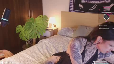   jmaybe e online show from 01/10/25, 02:45