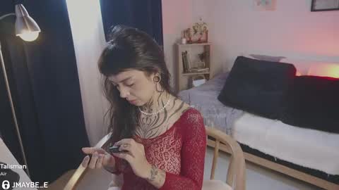   jmaybe e online show from 12/01/25, 03:06