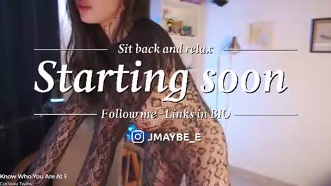 Snapshot of janne_maybe chatting on 06/16/26, 02:41 jmaybe e online show from 06/16/26, 02:41