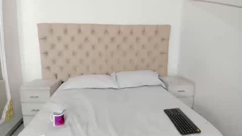 Snapshot of janneblossom chatting on 09/23/25, 10:02 Janne  online show from 09/23/25, 10:02