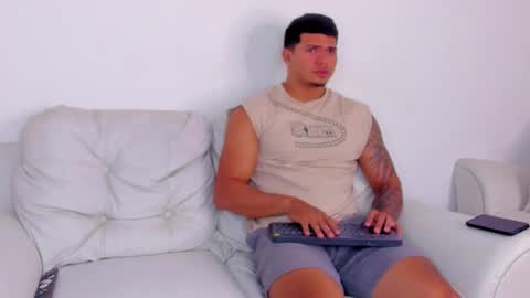 janomar01 online show from 09/16/25, 06:42