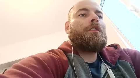 Snapshot of januszcygan chatting on 11/02/25, 09:00 januszcygan online show from 11/02/25, 09:00