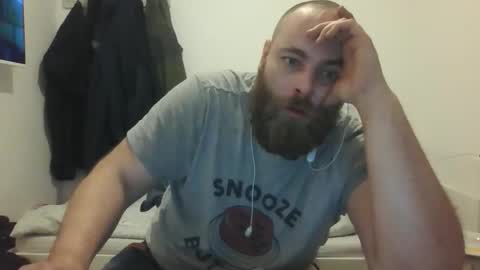 Snapshot of januszcygan chatting on 12/20/25, 01:56 januszcygan online show from 12/20/25, 01:56