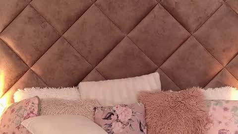 jaquelinemerlot online show from 12/04/25, 08:01