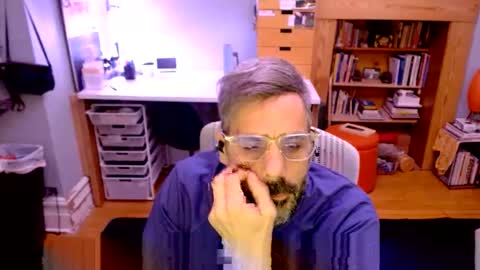 Snapshot of jareth_returns chatting on 03/02/25, 04:17 jareth_returns online show from 03/02/25, 04:17