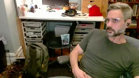 Snapshot of jareth_returns chatting on 11/11/25, 02:22 jareth_returns online show from 11/11/25, 02:22