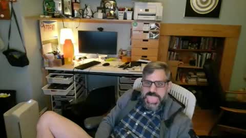 Snapshot of jareth_returns chatting on 12/20/25, 12:40 jareth_returns online show from 12/20/25, 12:40