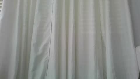 JarevavaX online show from 12/17/25, 04:07