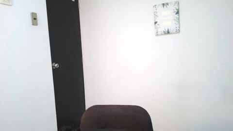 Snapshot of jash_7 chatting on 10/27/25, 04:27 jash online show from 10/27/25, 04:27