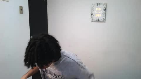 Snapshot of jash_7 chatting on 12/21/25, 05:09 jash online show from 12/21/25, 05:09