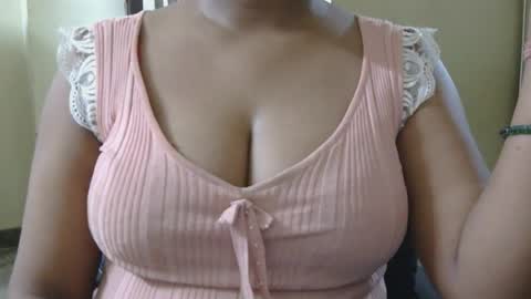 Snapshot of jasmeen_love143 chatting on 07/03/26, 08:04 jasmeen online show from 07/03/26, 08:04