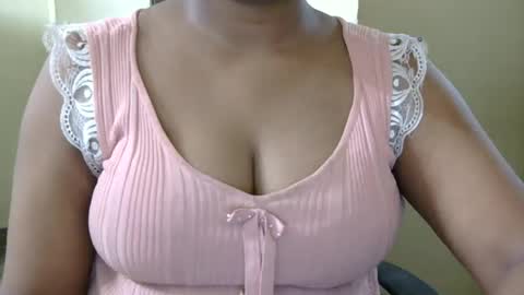 Snapshot of jasmeen_love143 chatting on 07/14/26, 07:13 jasmeen online show from 07/14/26, 07:13