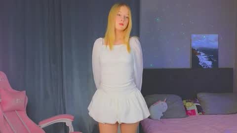 Jasmi online show from 01/17/26, 11:59