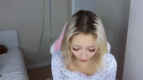 Jasmine online show from 03/16/26, 07:18