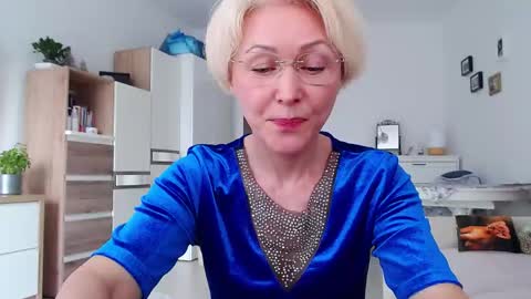 Jasmin room for people 40 online show from 04/12/26, 12:32