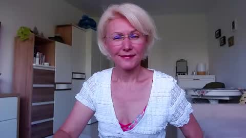 Jasmin room for people 40 online show from 06/02/26, 05:09