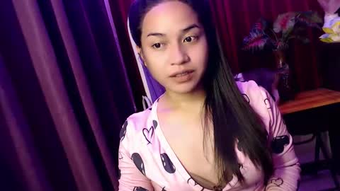 Snapshot of jasmine_arousal chatting on 04/25/26, 01:25 JASMINE online show from 04/25/26, 01:25