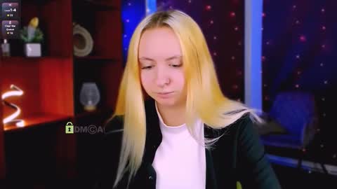 jasmine_eyes online show from 03/01/26, 07:38