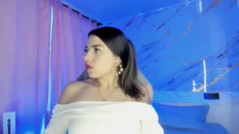 Snapshot of jasmine_hyper_1 chatting on 02/04/25, 08:38 Jas online show from 02/04/25, 08:38