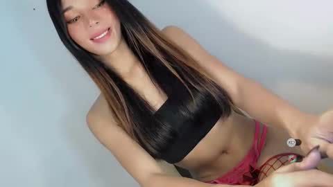 Snapshot of jasmine_on_live chatting on 05/24/26, 07:02 CUTE JANNA online show from 05/24/26, 07:02